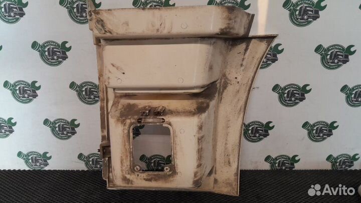 Щиток подножки правый Kamaz 5490