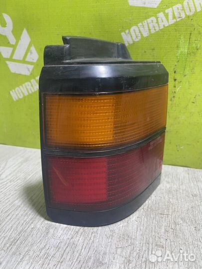 Фонарь задний наружный левый Фольксваген Пассат