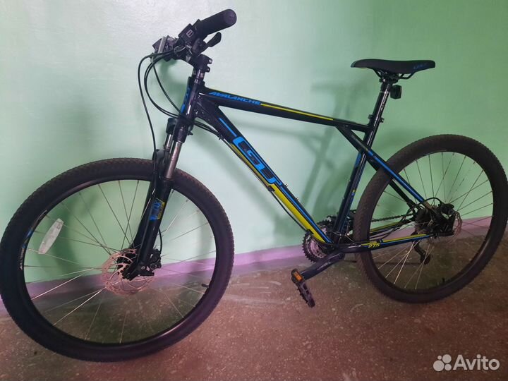 Велосипед GT avalanche sport 27.5