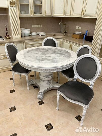 Стол в гостиную \ оплата при получении