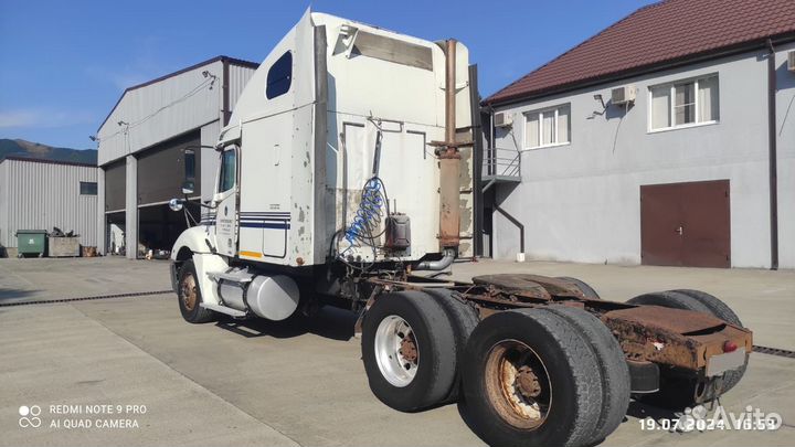 Freightliner CL120064ST, 2003