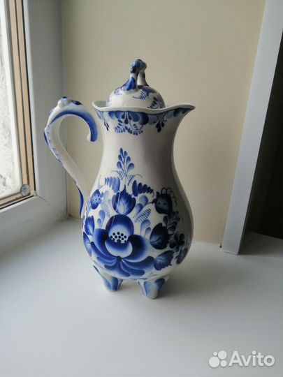Кувшин гжель