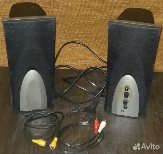 Компьютерные колонки genius