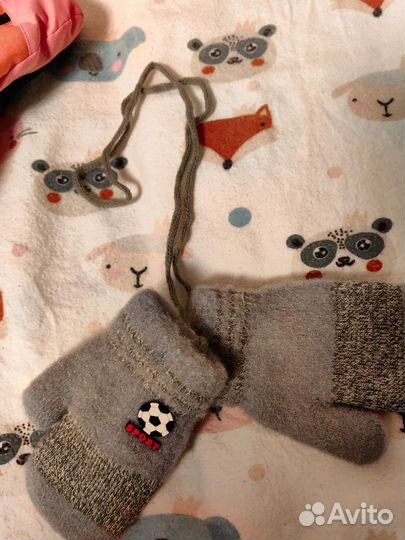 Шапка и варежки для девочки