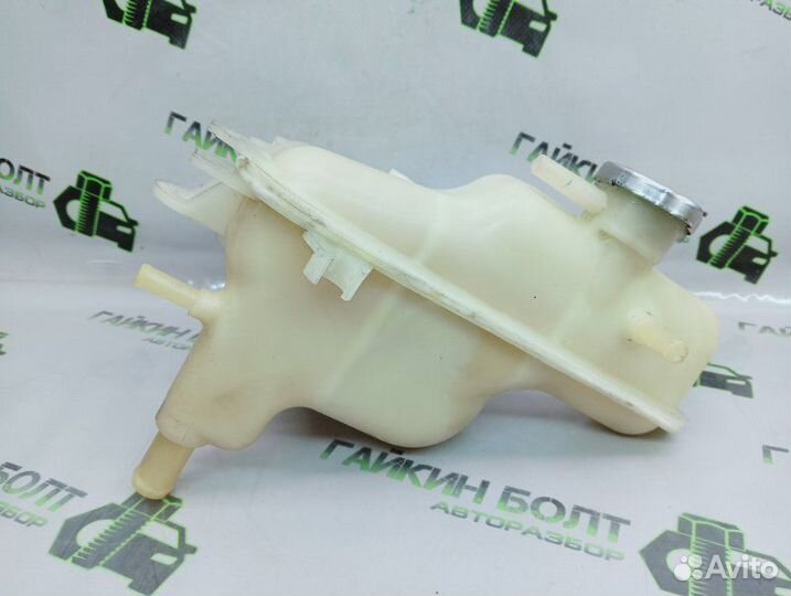 Бачок расширительный Peugeot 4007 DW12mted4 2010