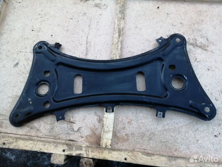Пластина жесткости передняя BMW X4 F26 X3 F25