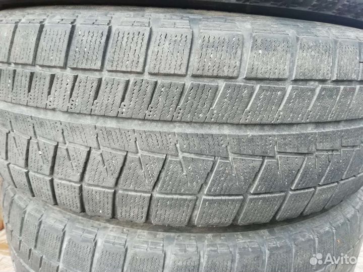 Bridgestone Blizzak Revo GZ 215/65 R16 98S