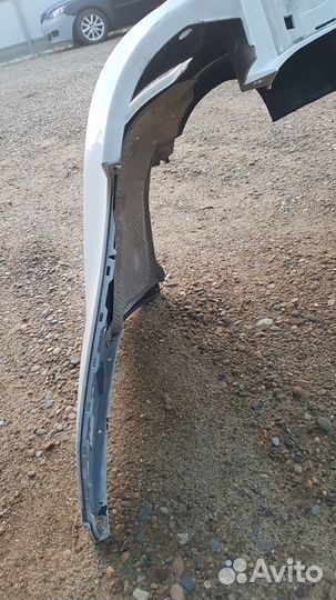 Задний бампер Гранд Чероки wk2