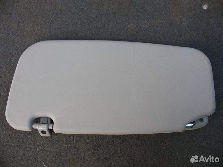 Правый солнцезащитный козырек Kia Spectra/Shuma 2