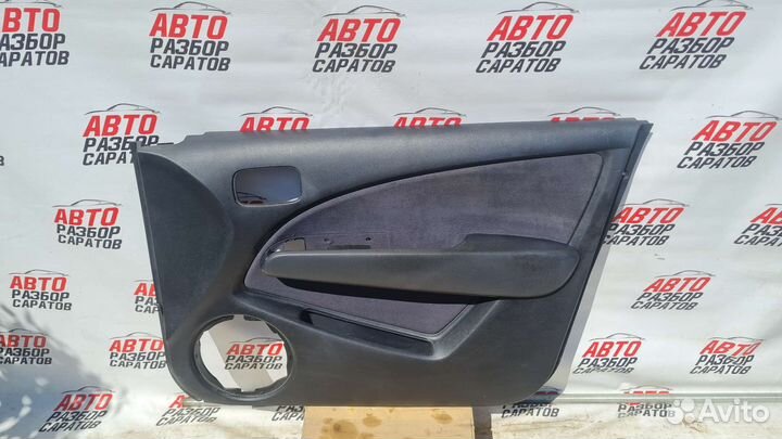 Mitsubishi Outlander 1 обшивка двери передней прав