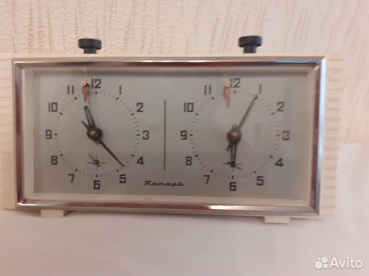 Шахматные часы Янтарь (ссср)новые