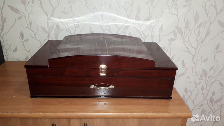 Набор столовых приборов