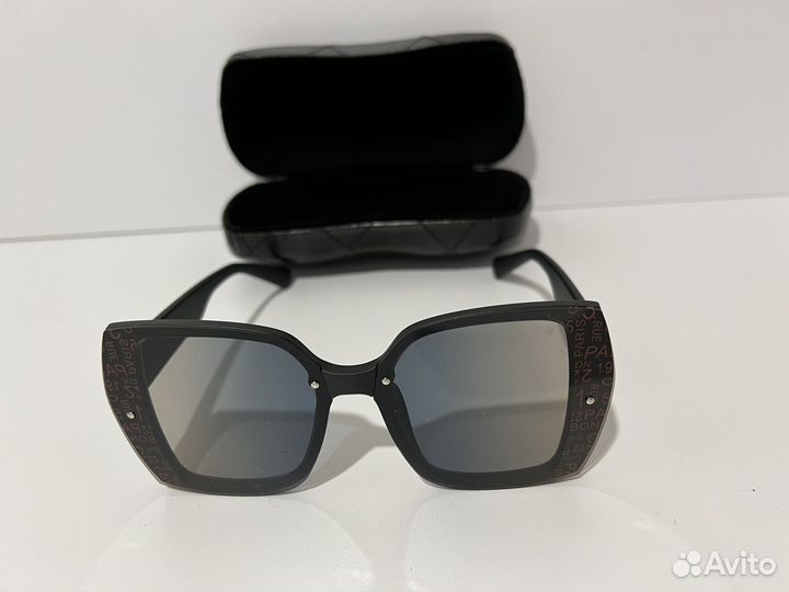 Солнцезащитные очки