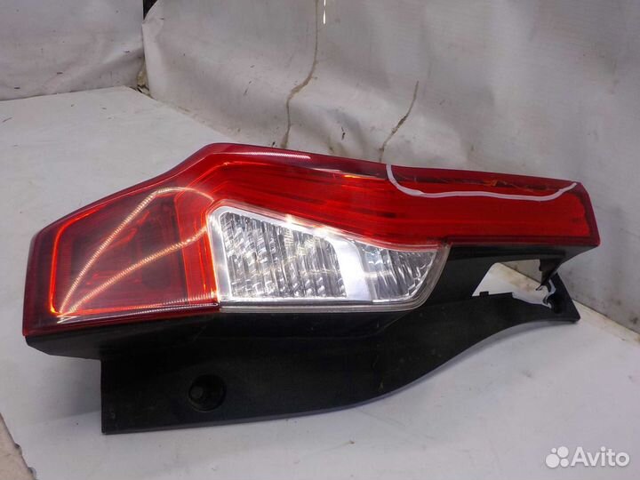 Фонарь mitsubishi pajero Sport правый