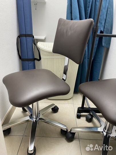 Стул для косметолога бу