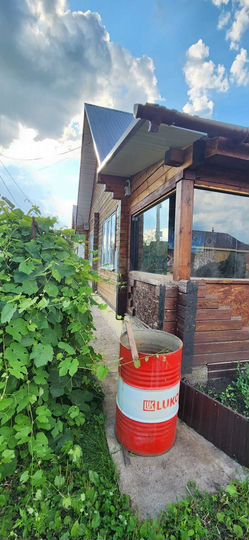 Дом 63 м² на участке 8 сот.