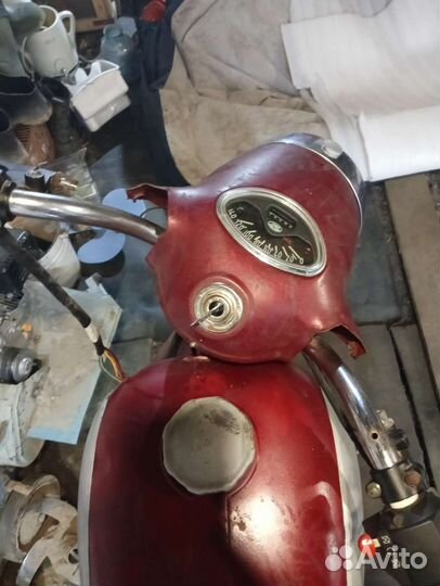 Мотоцикл jawa