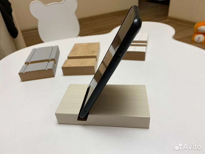 Подставка для телефона