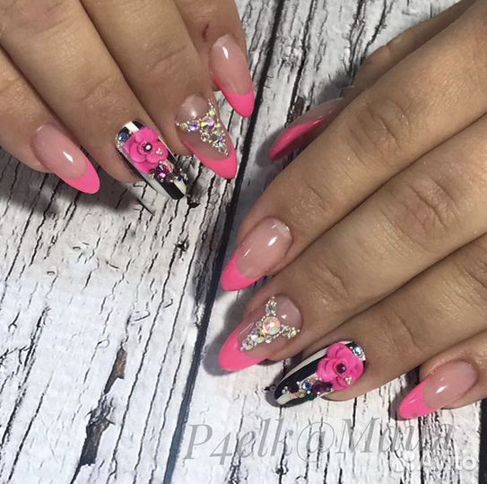 Наращивание ногтей