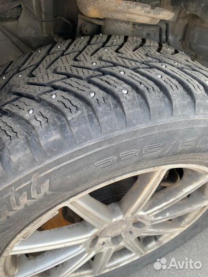 Nokian Tyres Hakkapeliitta 8 235/60 R17
