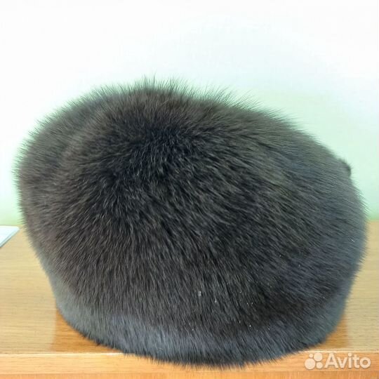 Головные уборы женские зимние