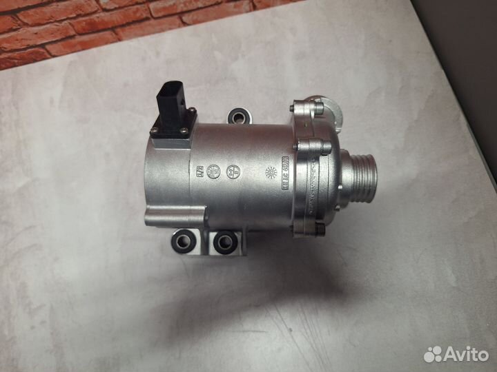 Помпа bmw насос N20 11517597715