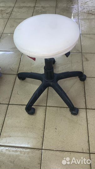 Стул косметолога