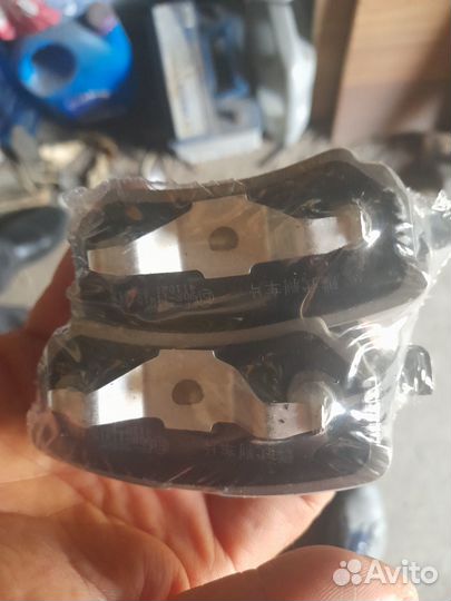 Тормозные колодки Mitsubishi lancer 9