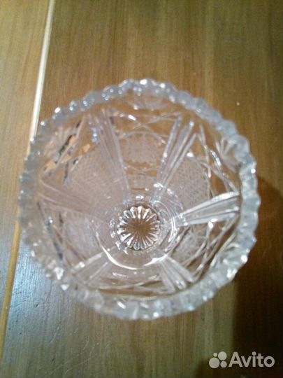 Хрустальная ваза