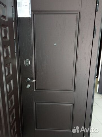 Входная дверь 