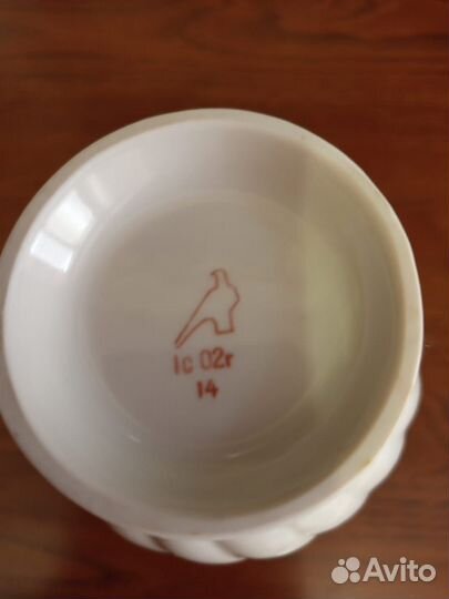 Ваза фарфоровая Дулево