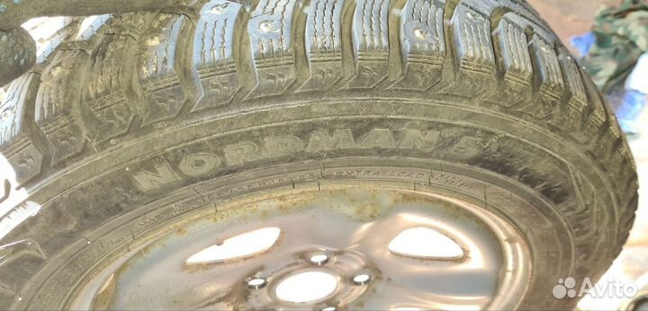 Колеса на волгу с дисками зимние 2 шт