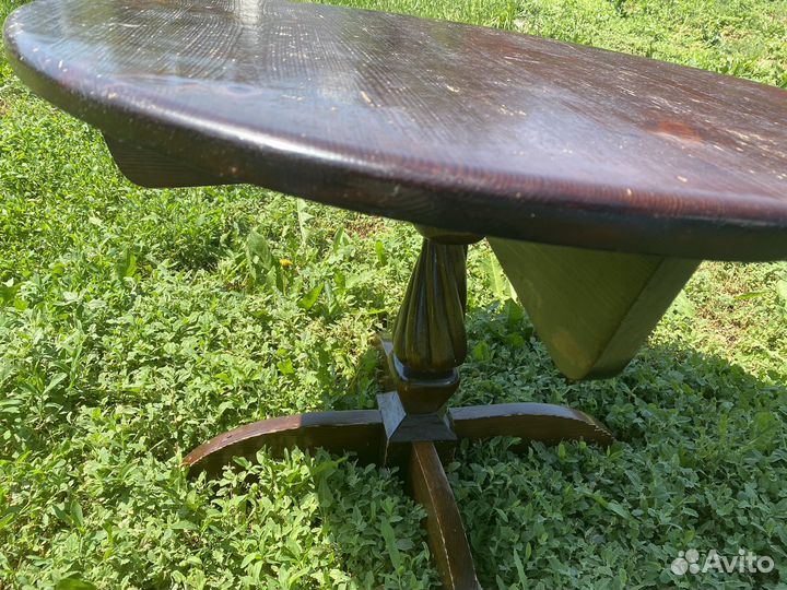 Журнальный столик круглый дерево