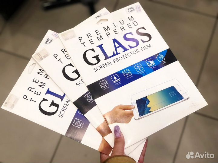 Защитное стекло на iPad