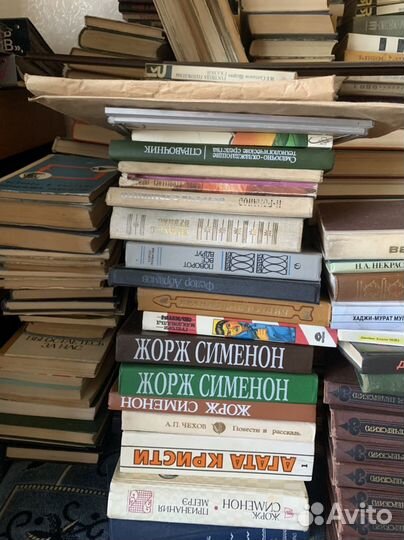 Книги в ассортименте