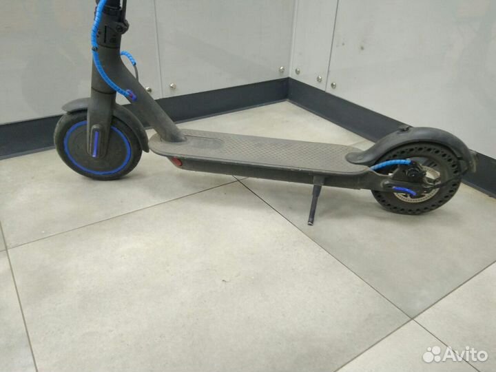 Электросамокат Xiaomi Mijia M365