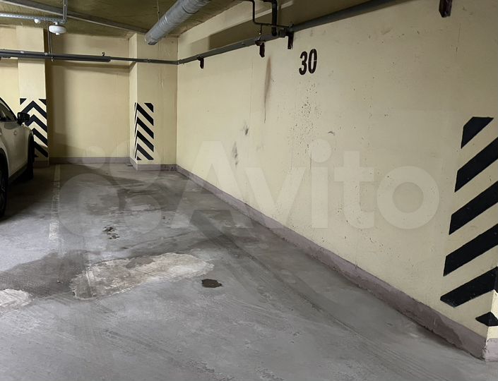 Машиноместо, 14 м²