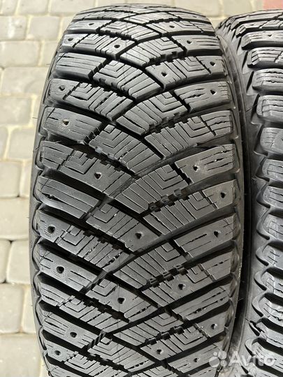 Goodyear Ultragrip Ice Arctic 185/60 R15