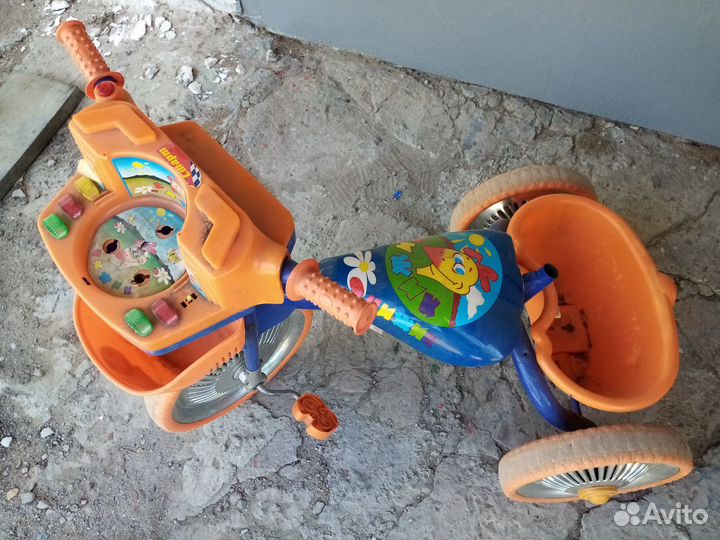 Трёхколёсный велосипед