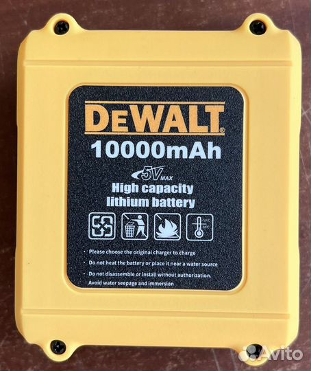 Лазерный уровень DeWalt 4D 10000mah