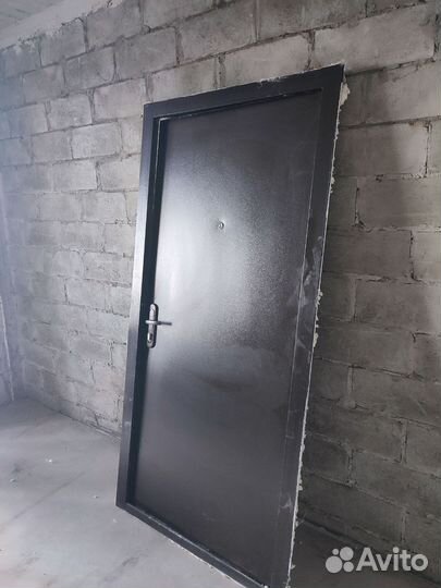 Дверь металлическая