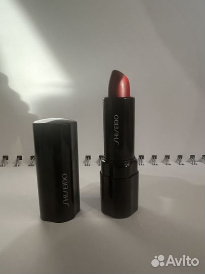 Помада shiseido