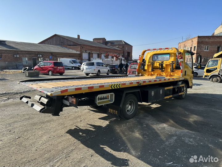 Isuzu Elf, 2024