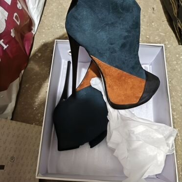 Ботильоны замшевые на высоком каблуке 37