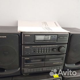 Aiwa CA-W70 Stereo Radio Cassette Carrying Component System.