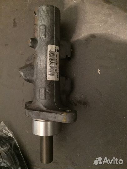 Главный тормозной цилиндр Grand Cherokee