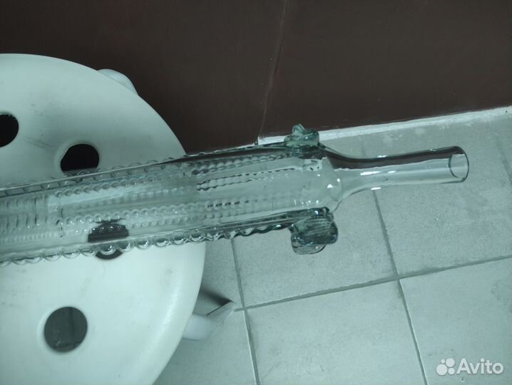 Бутылка стеклянная в форме меча