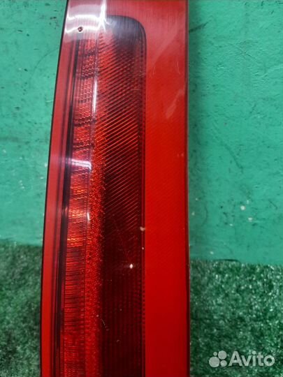 Фонарь задний правый верхний Volvo XC90 2006
