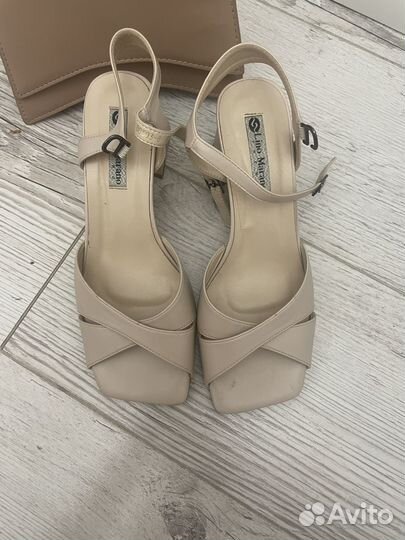 Босоножки женские и сумочка