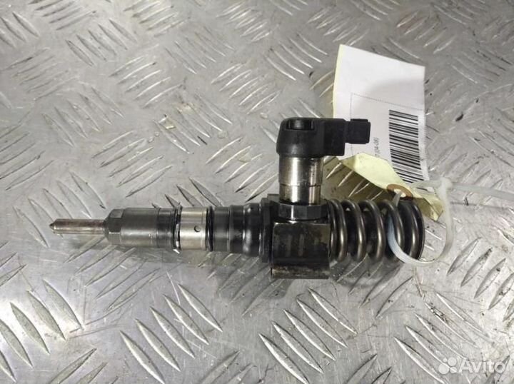 Форсунка для audi a4 b7 03G130073T